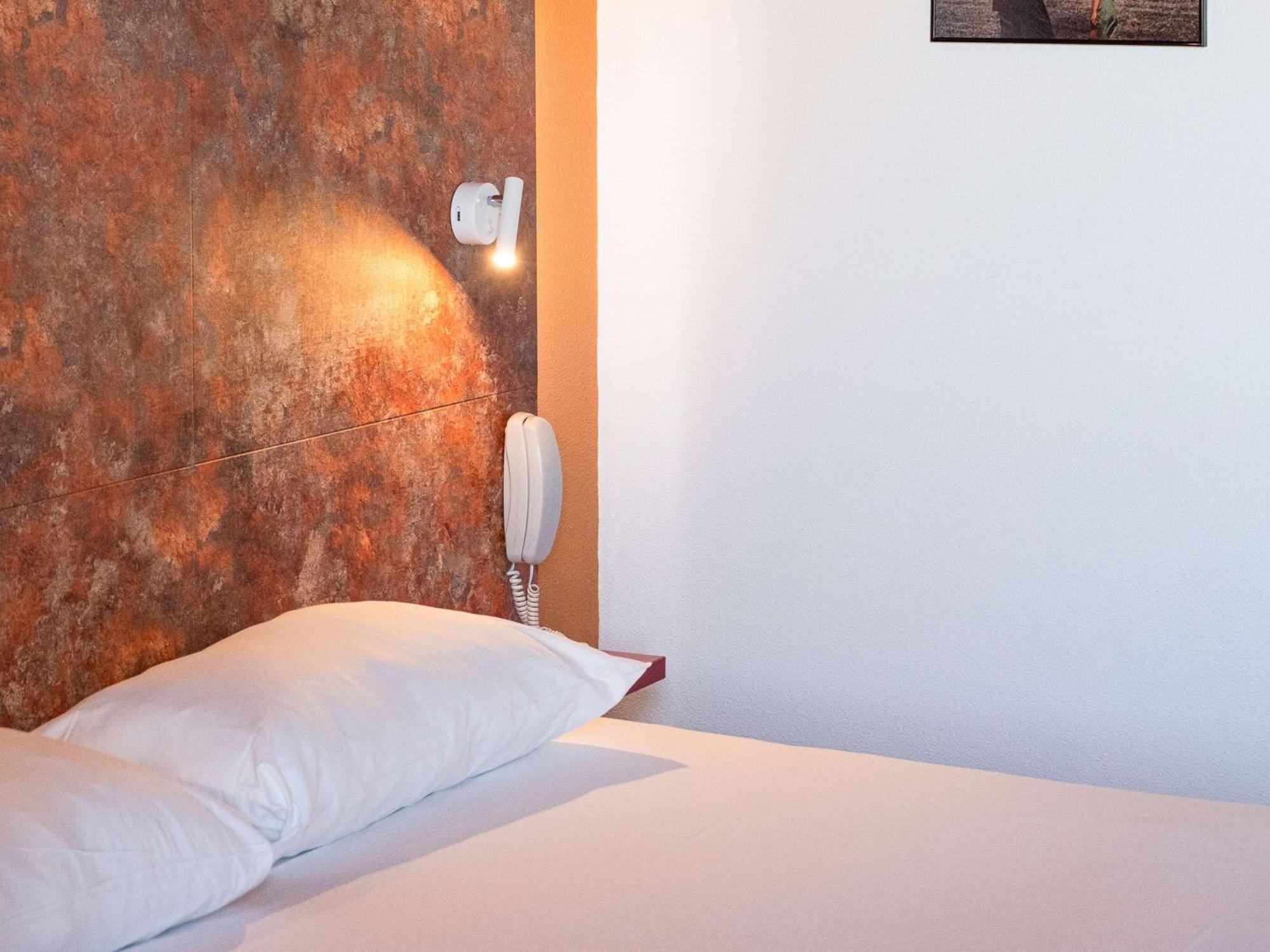 Ibis Styles Toulouse Cite Espace Exterior photo