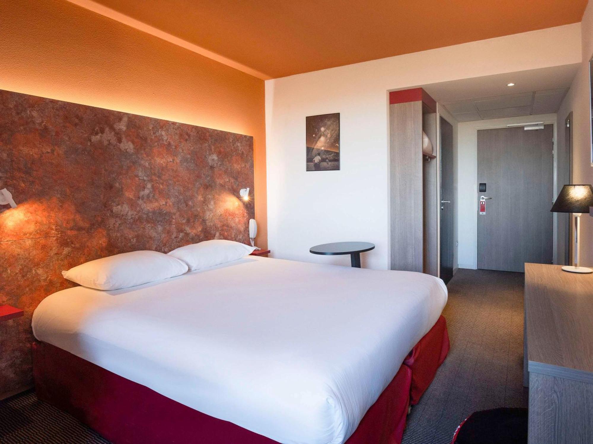 Ibis Styles Toulouse Cite Espace Exterior photo