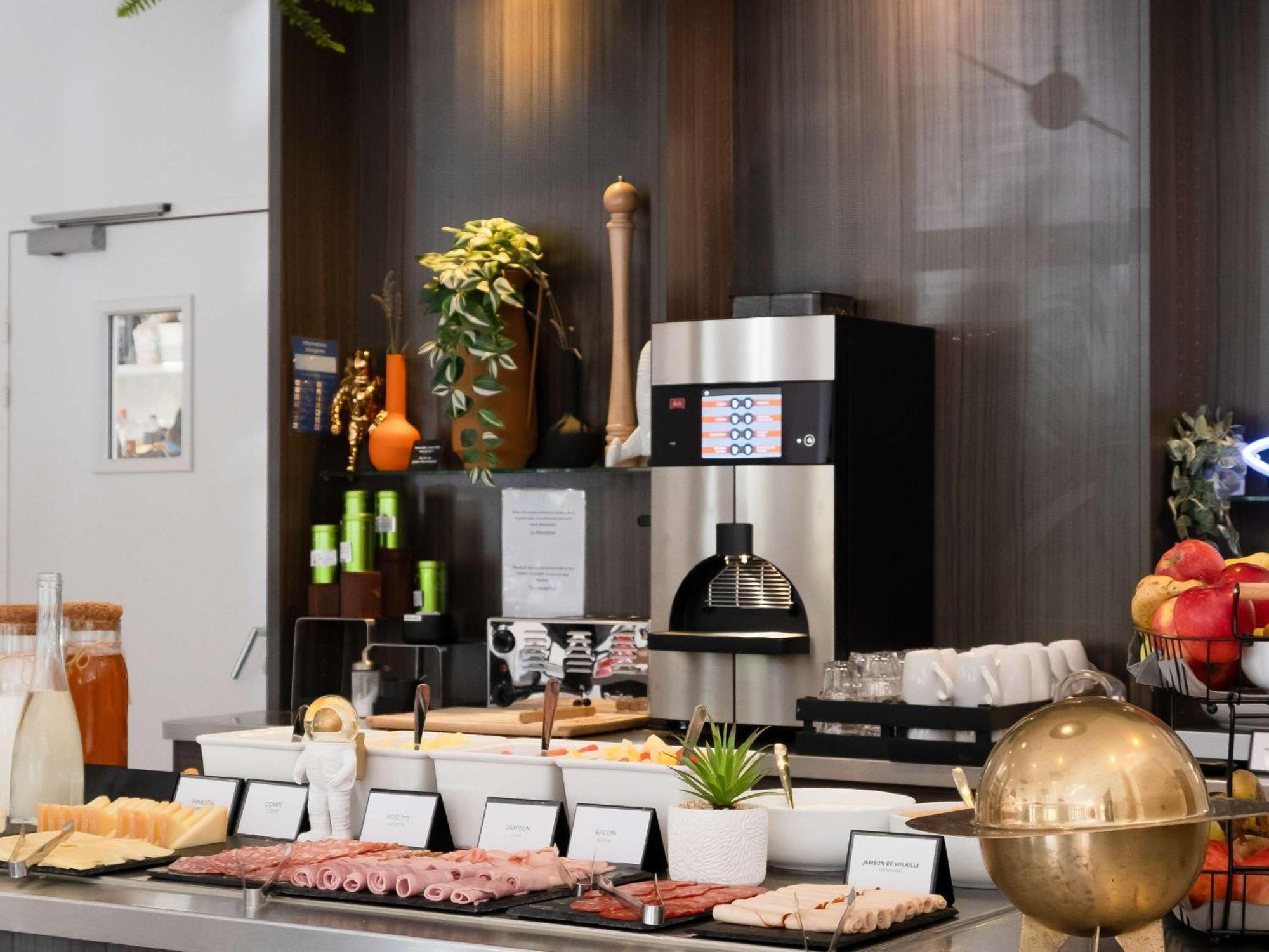 Ibis Styles Toulouse Cite Espace Exterior photo