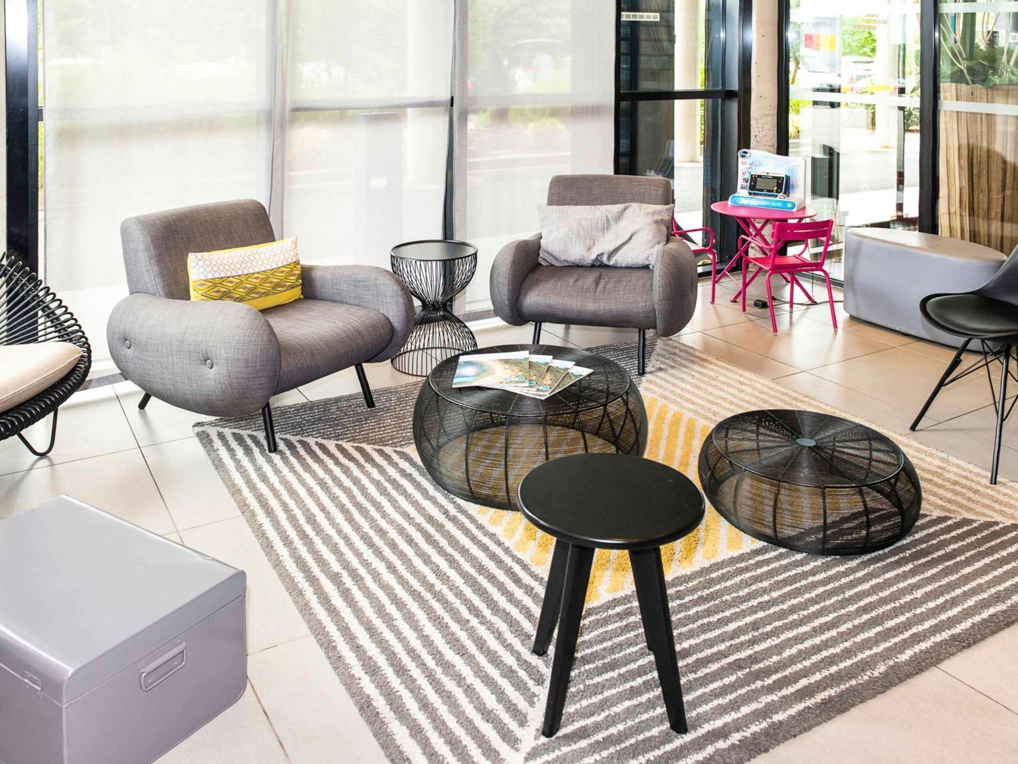 Ibis Styles Toulouse Cite Espace Exterior photo