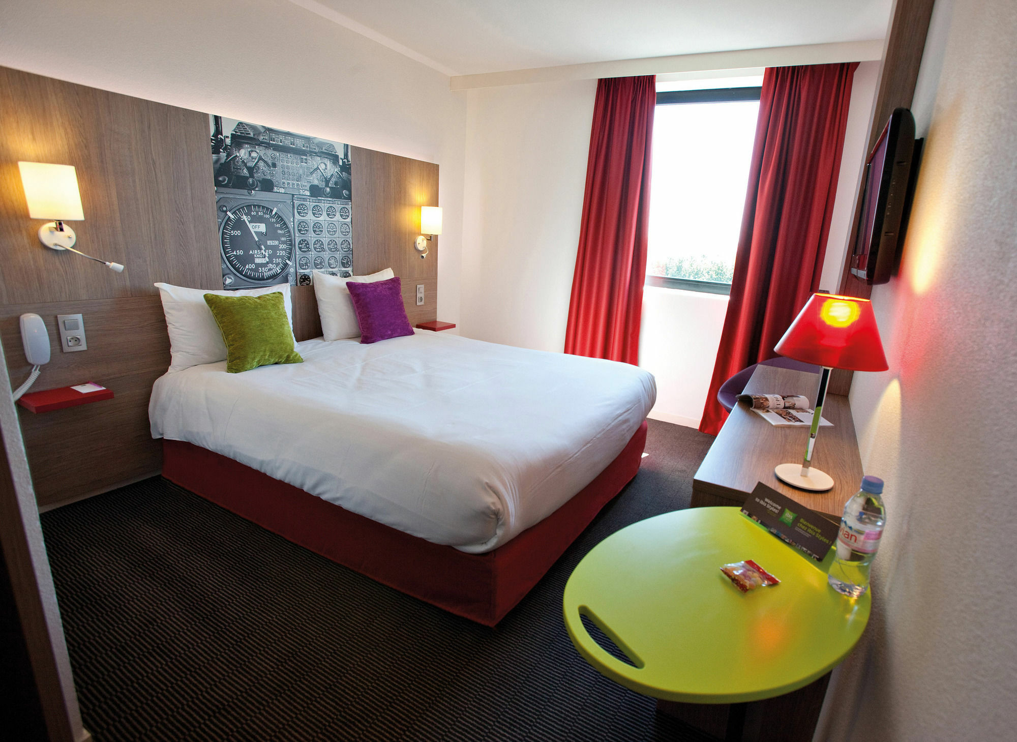 Ibis Styles Toulouse Cite Espace Exterior photo